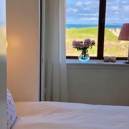 Lille Strandhotel Bed and breakfast